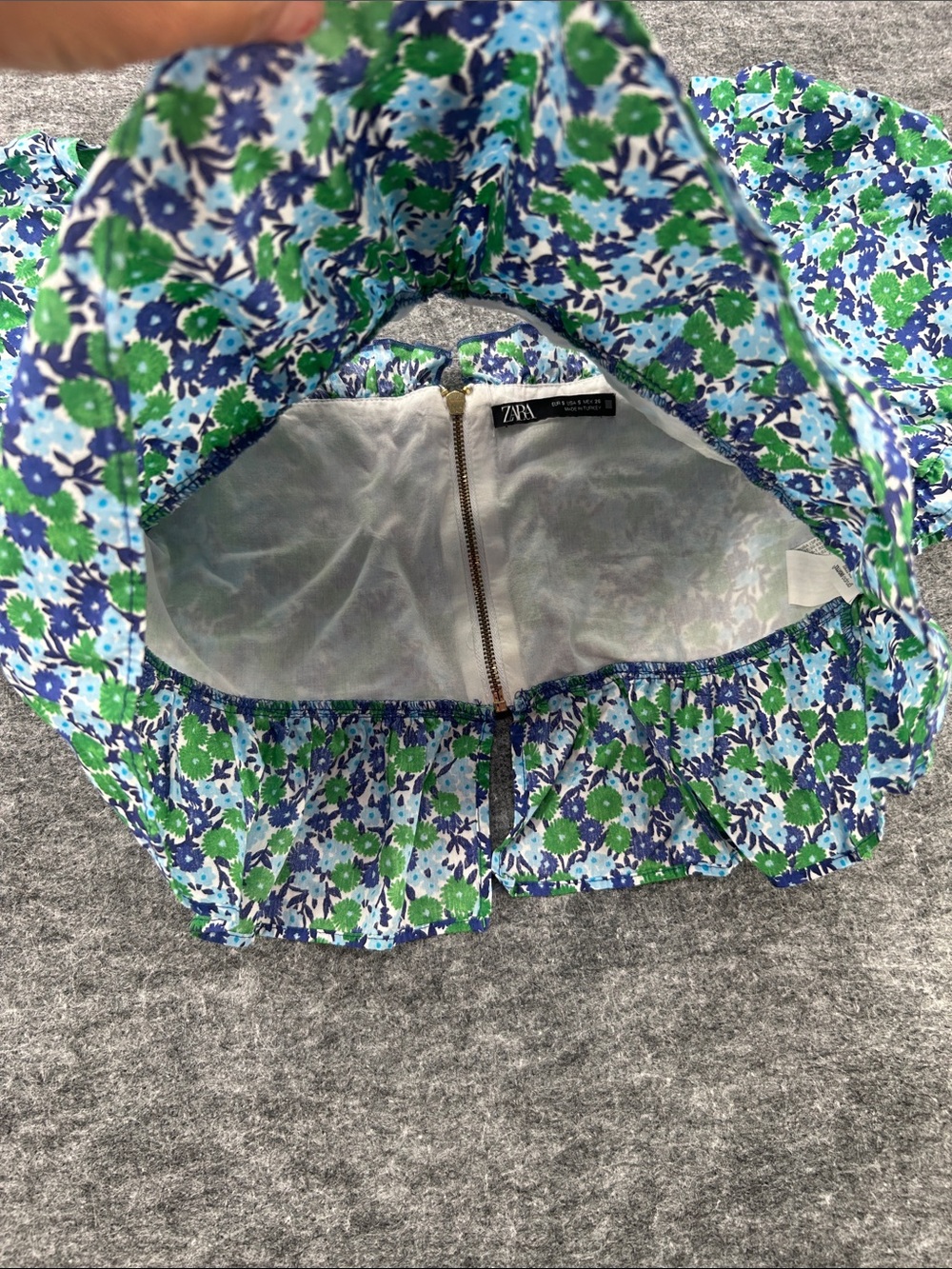 Zara Women’s Blue & Green Floral Puff-Sleeve Crop Top Size Small - Picture 4 of 9